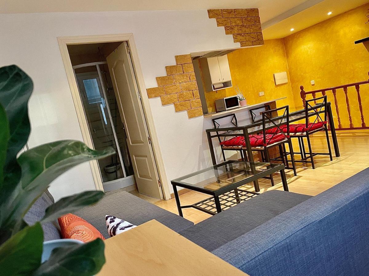 Ferienwohnung Acogedor Duplex Barrio Del Pilar Madrid Exterior foto