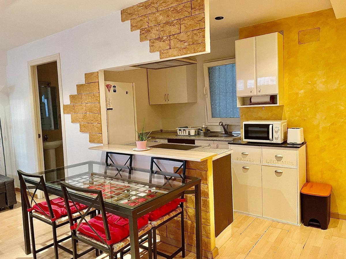 Ferienwohnung Acogedor Duplex Barrio Del Pilar Madrid Exterior foto