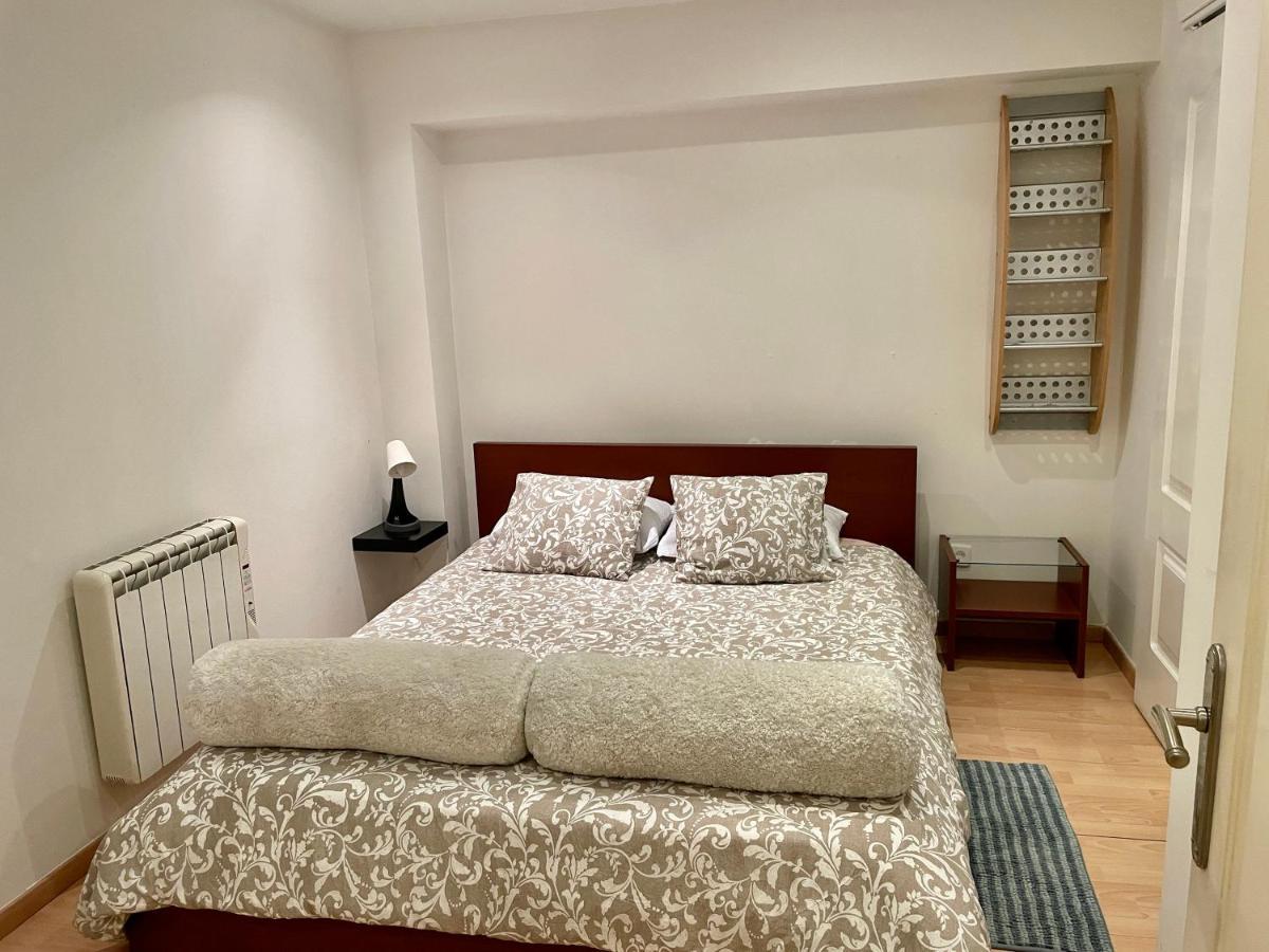 Ferienwohnung Acogedor Duplex Barrio Del Pilar Madrid Exterior foto